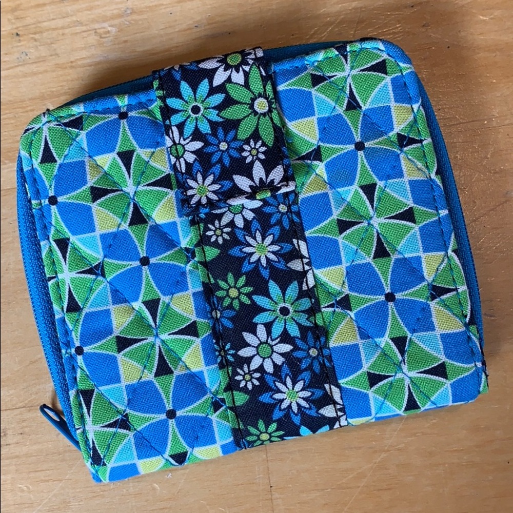 Wallet • small floral bifold